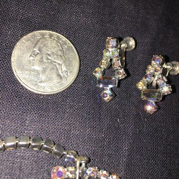 9 Piece Vintage Lot Costume Jewelry Incl Sterling - Picture 6 of 11